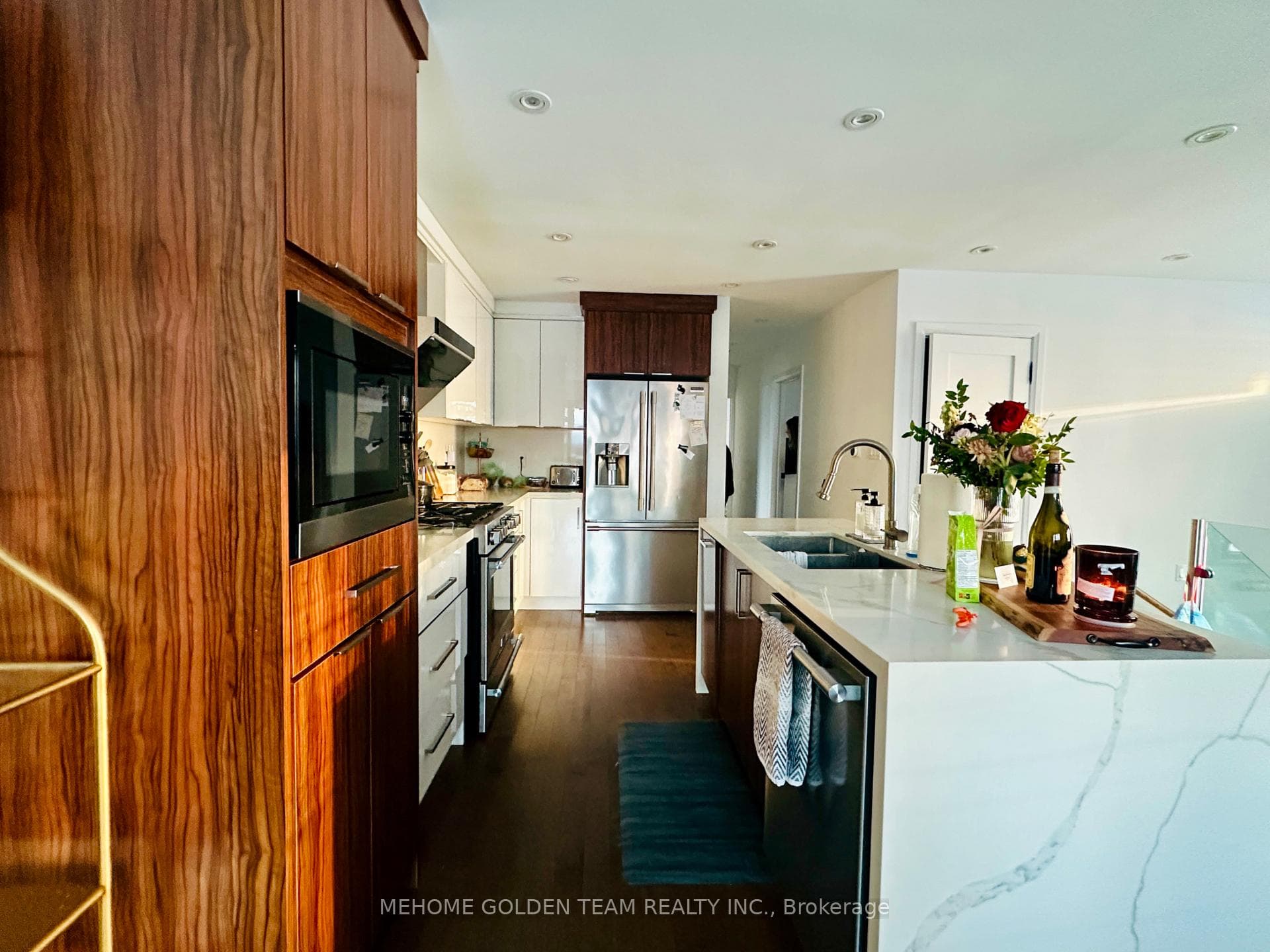 2 Abbotsfield Gate photo 8