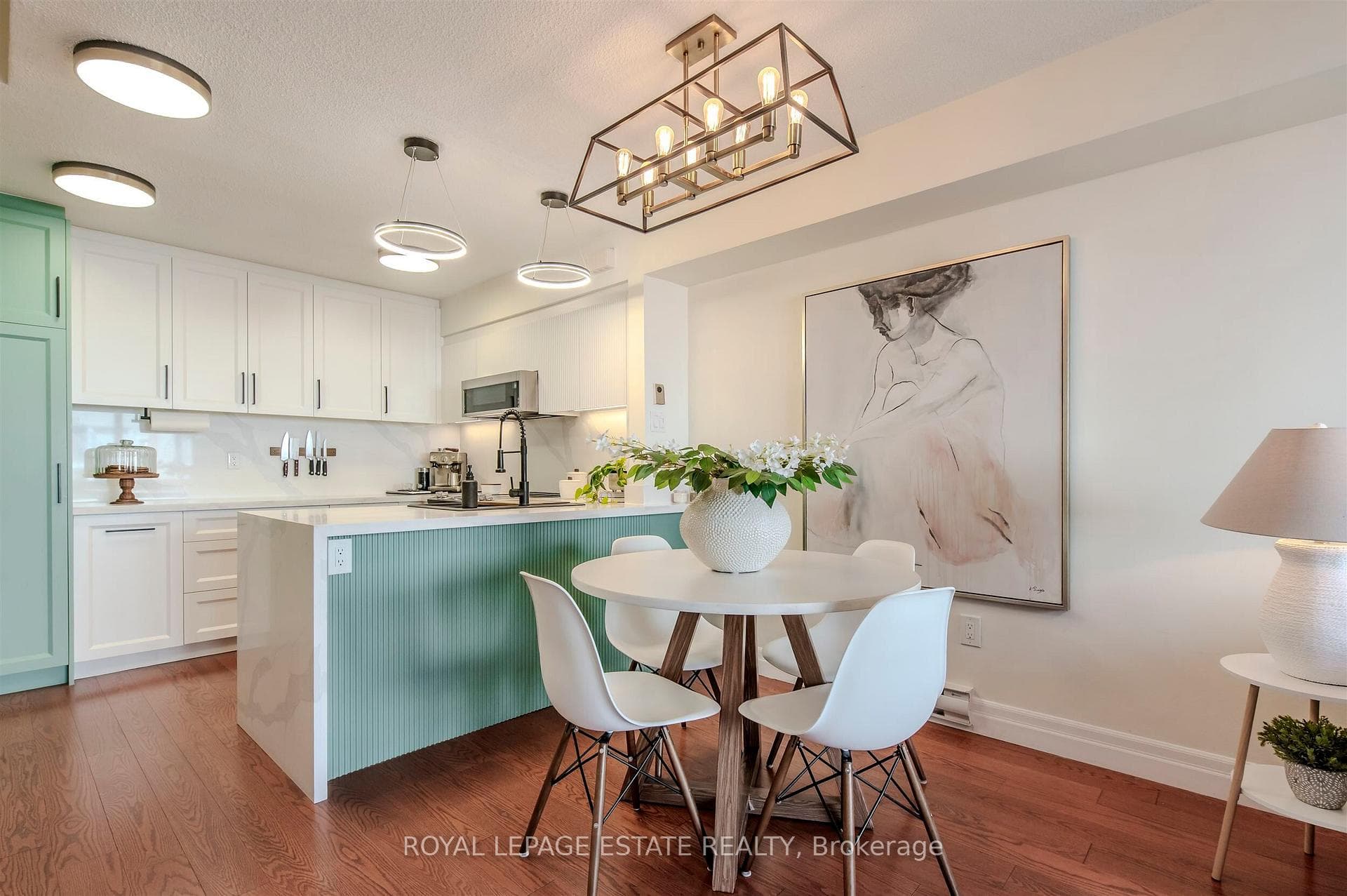 1209 Queen Street Unit 32 photo 1