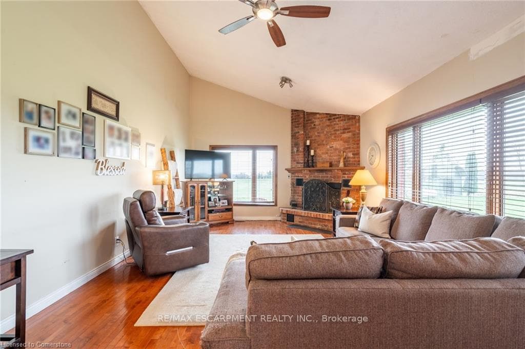 6166 Sinclairville Road photo 16