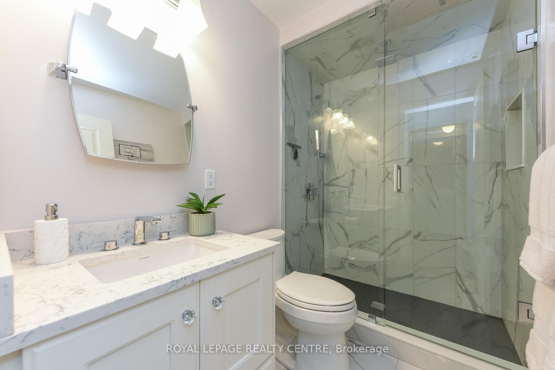 60 Rosewood Avenue Unit 210 photo 23