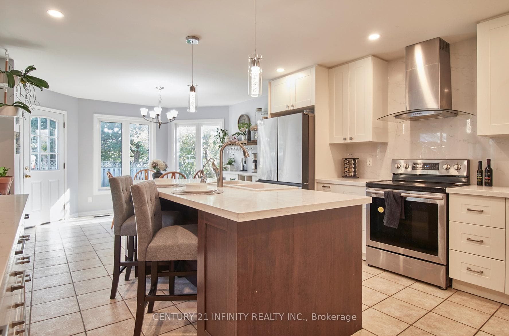 15 Lofthouse Drive photo 5