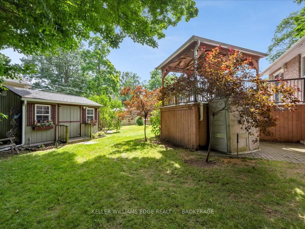 3245 HYMAN Avenue photo 34