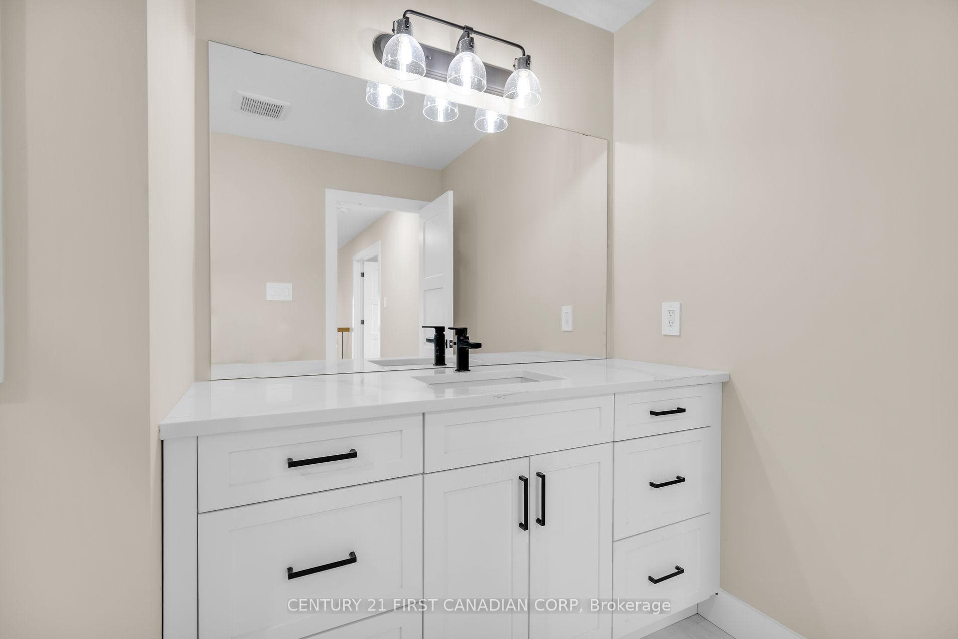 1619 Upper West Avenue photo 29