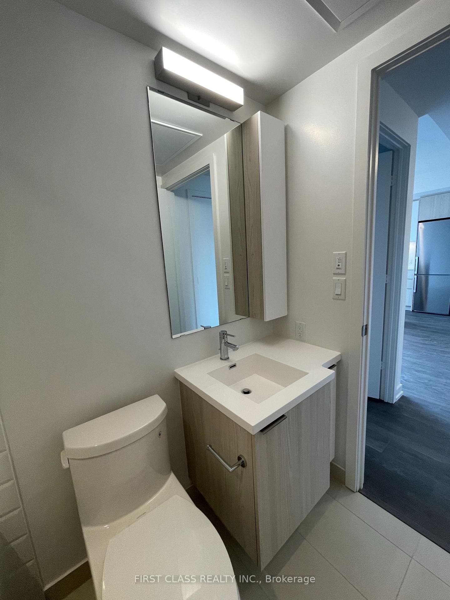 203 College Street Unit 805 photo 12
