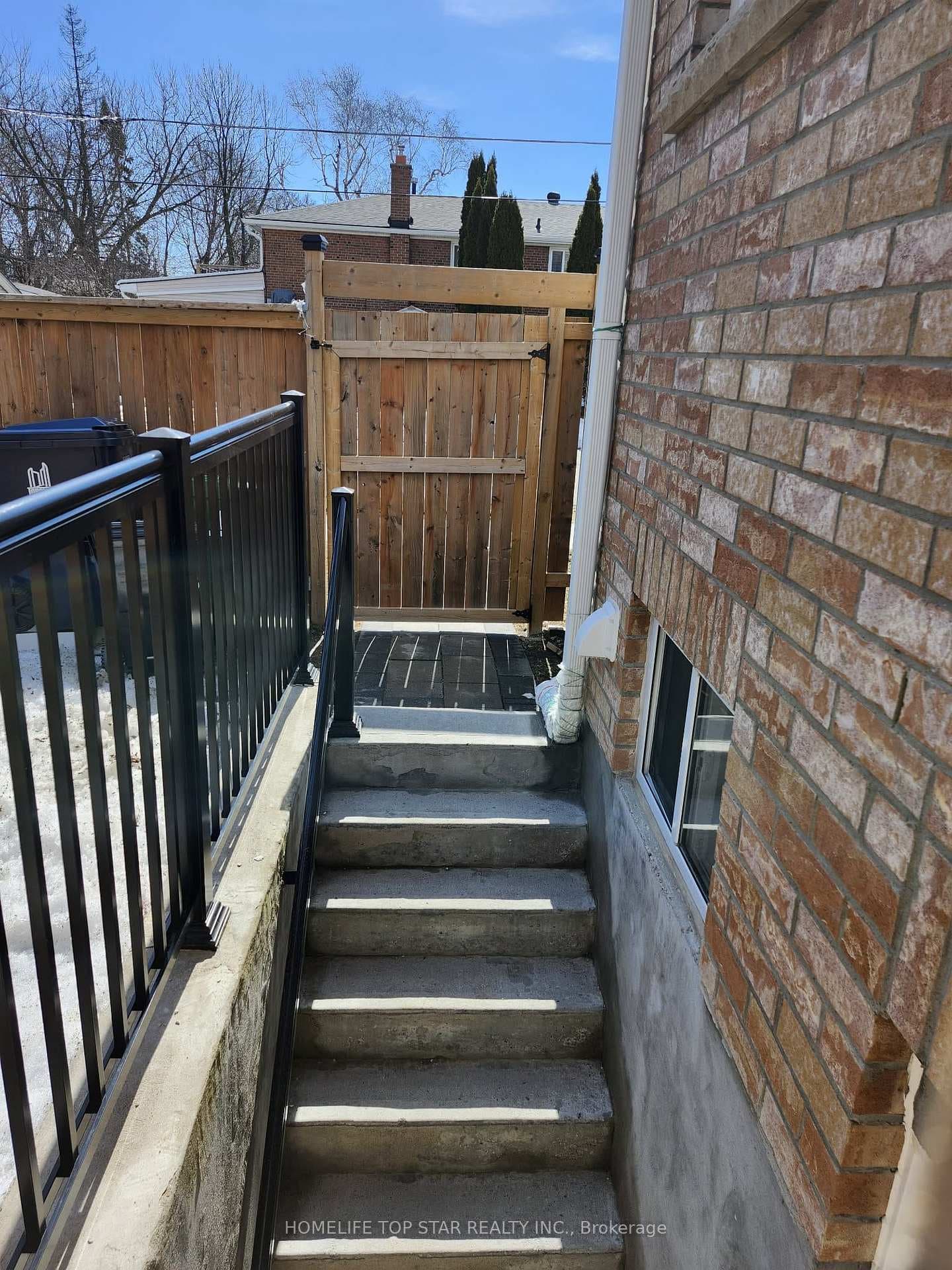 478 Aylesworth Avenue photo 19