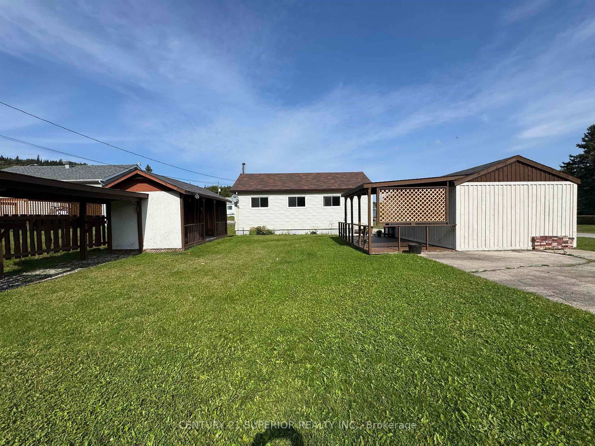 115 Warbler Drive photo 32