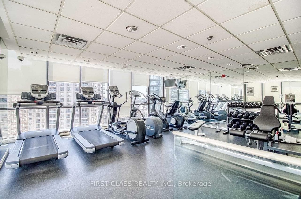 24 Wellesley Street Unit 1210 photo 4