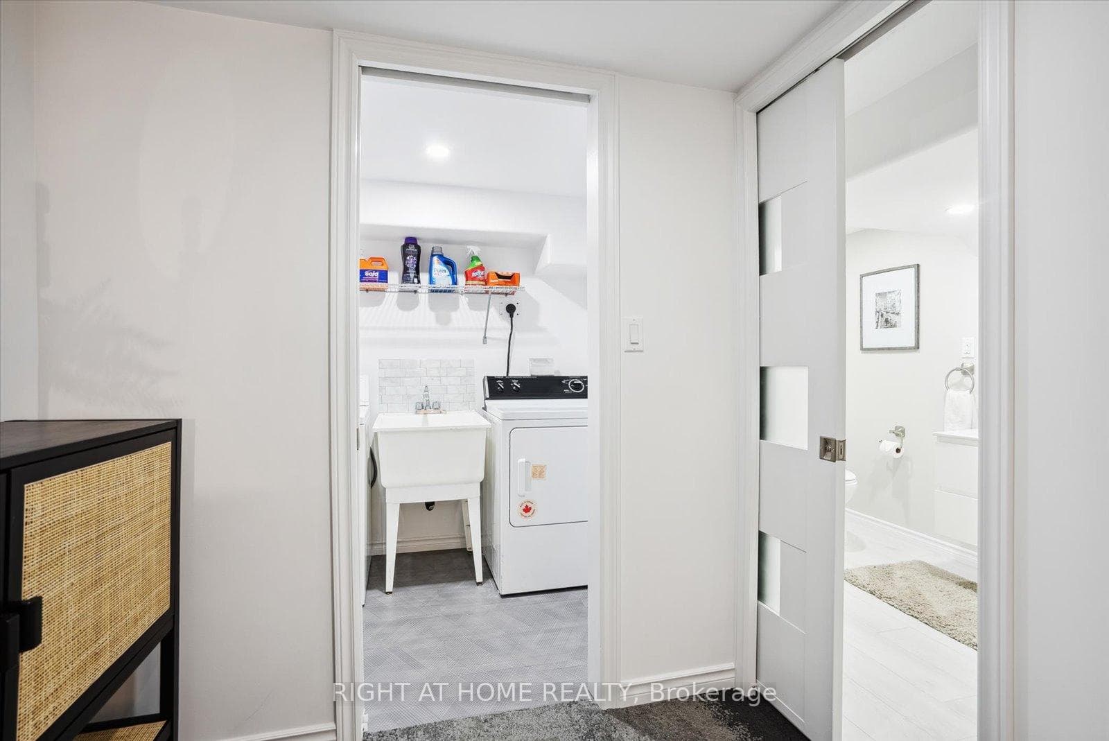 810 Bem Avenue photo 28