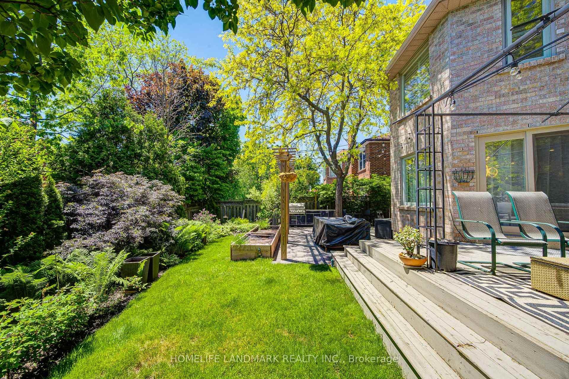 1360 Old English Lane photo 48