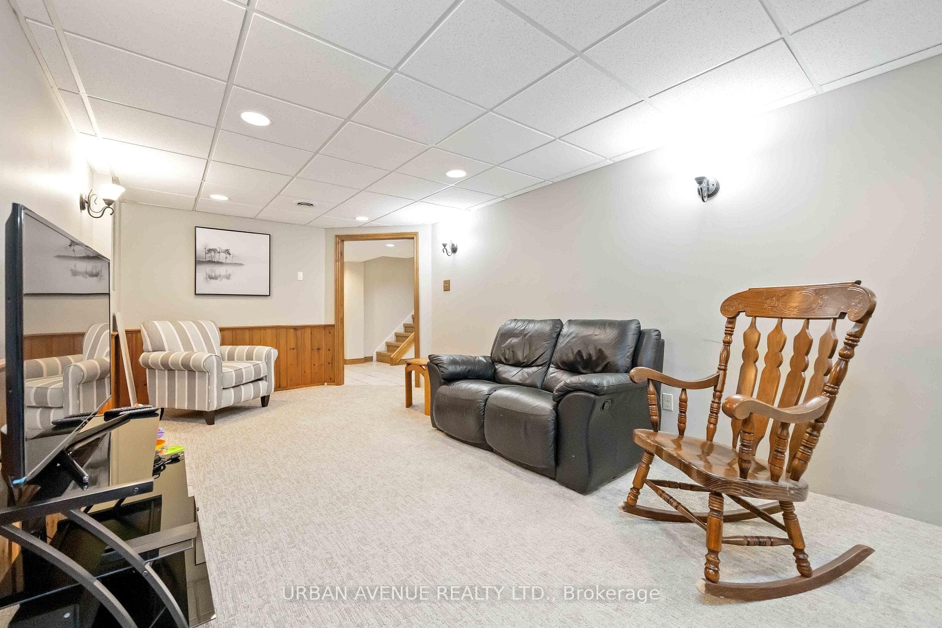 711 Cowan Circle photo 40