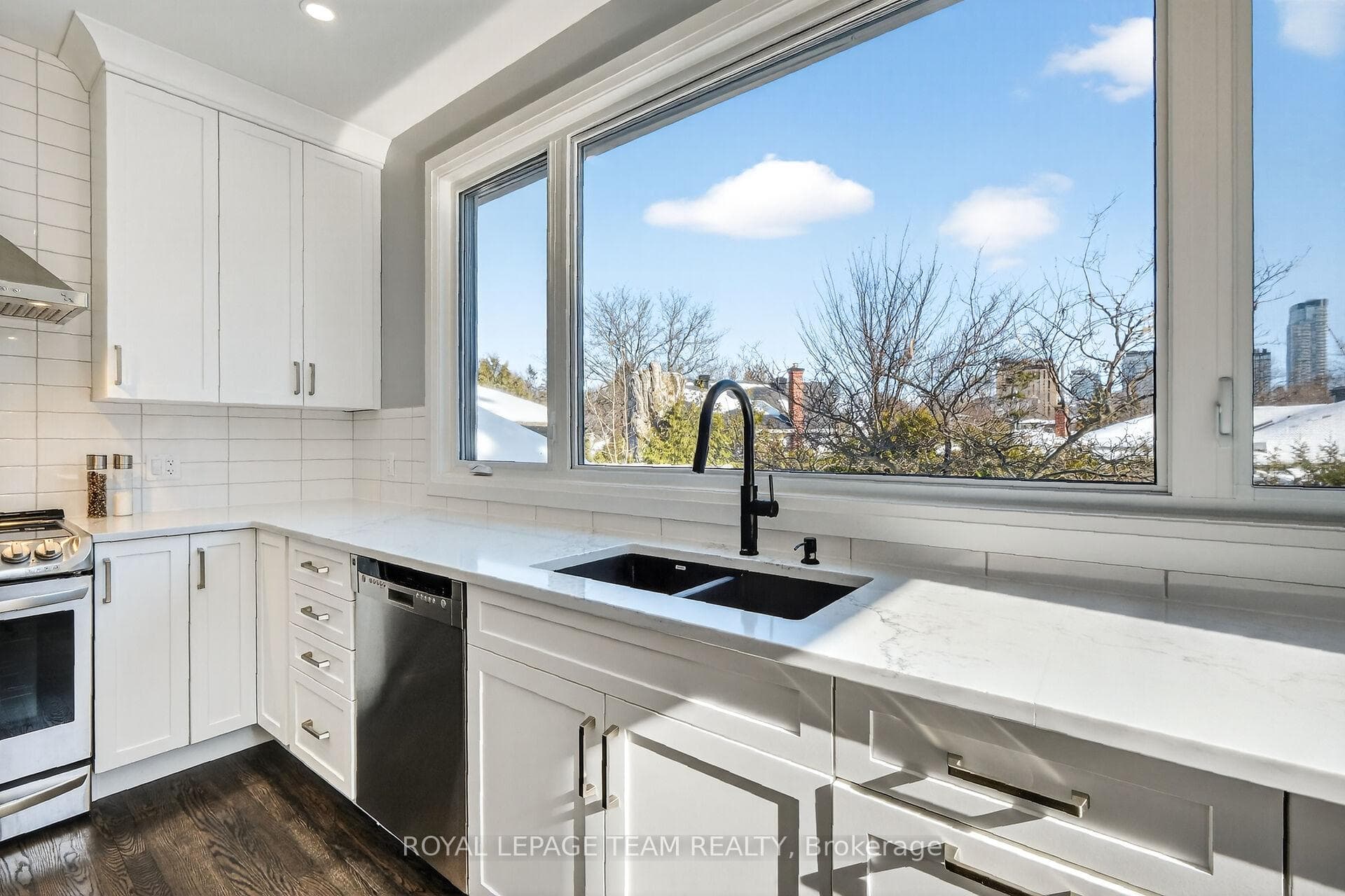 307 Fairmont Avenue photo 19