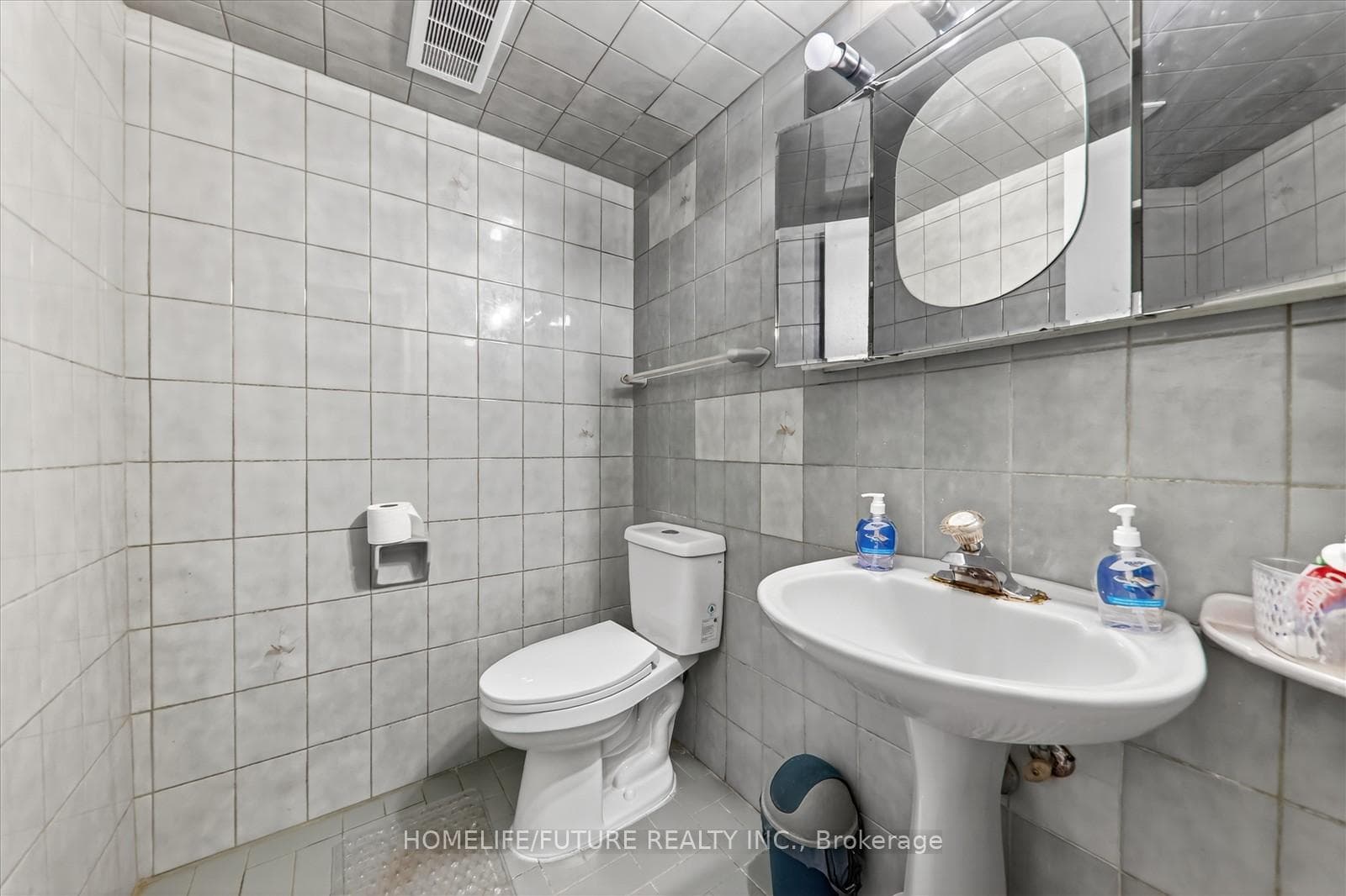 180 Markham Road Unit 705 photo 28