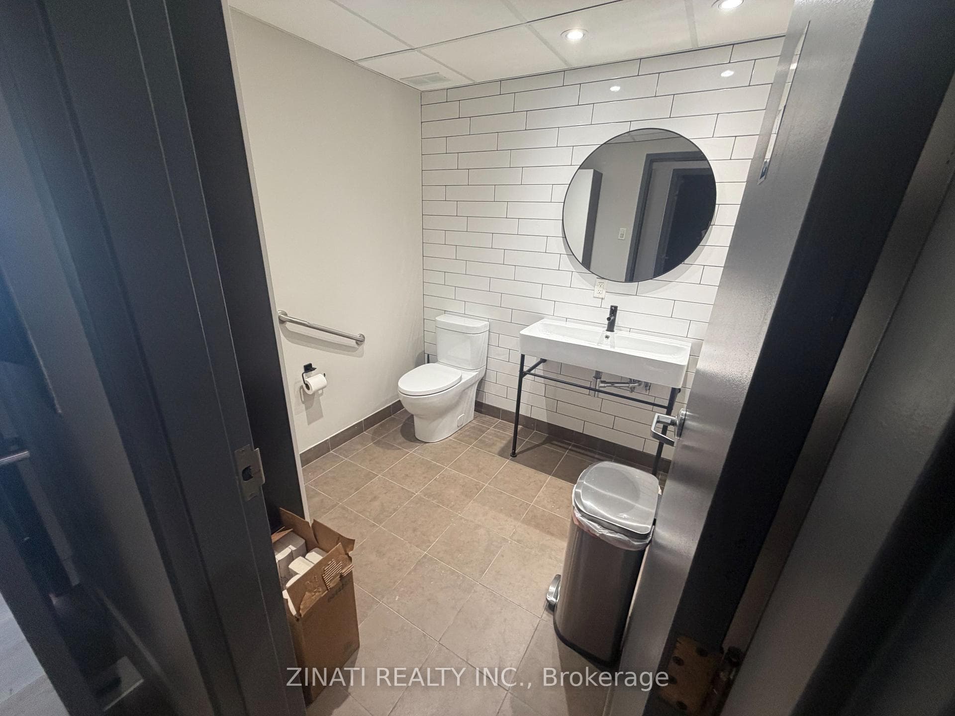 175 Holland Avenue Unit 2nd Floor photo 10