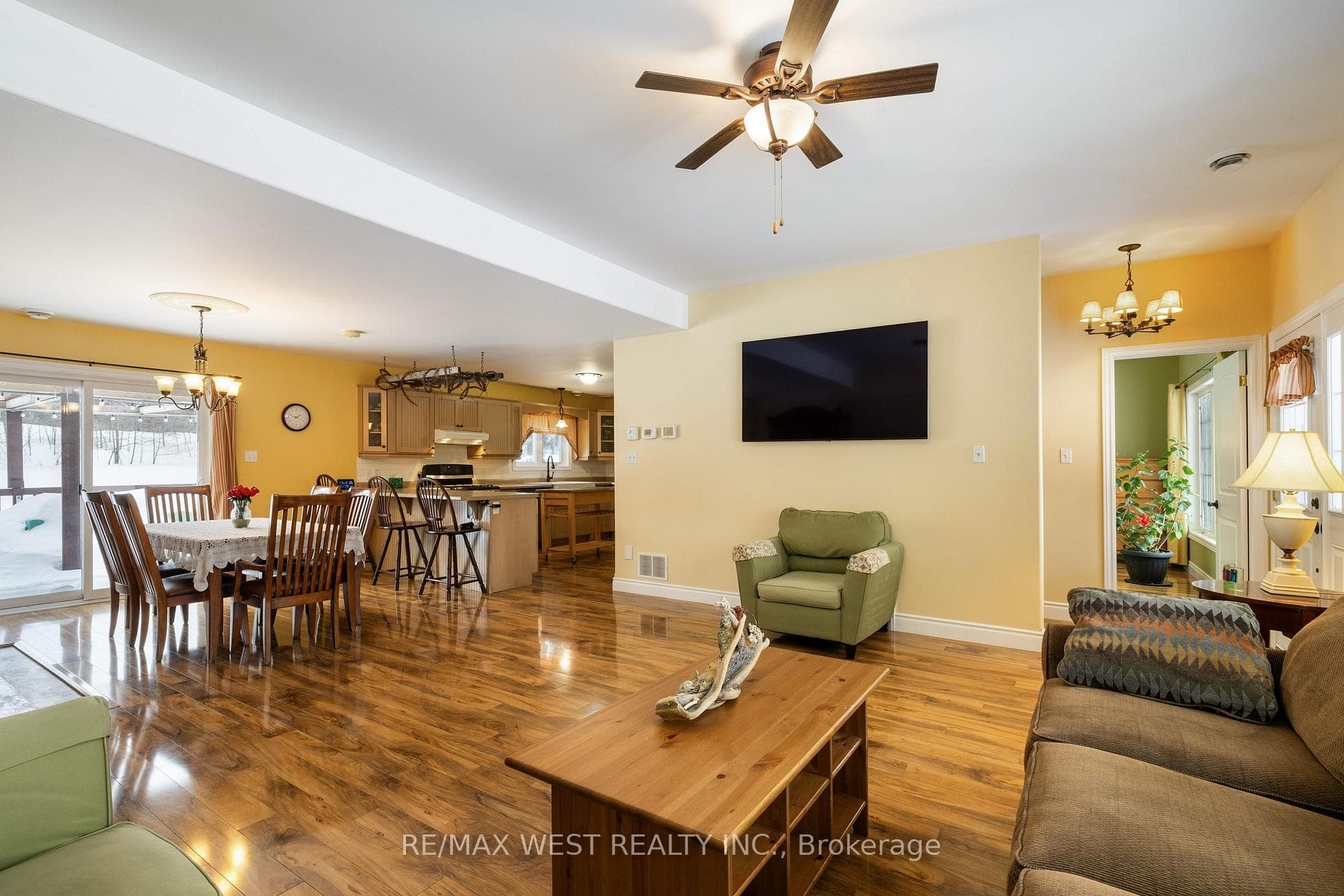 6695 Bradden Lane photo 5