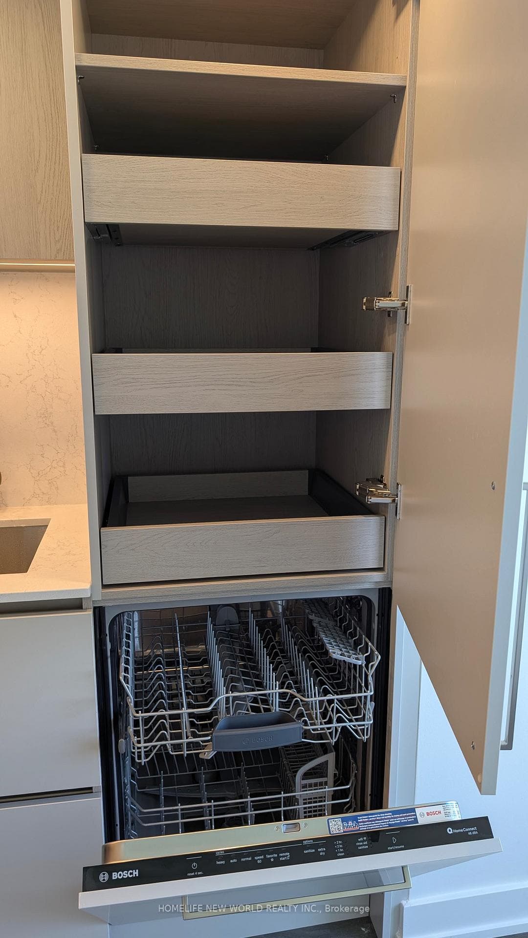 609 Sherbourne Street Unit 2508 photo 9
