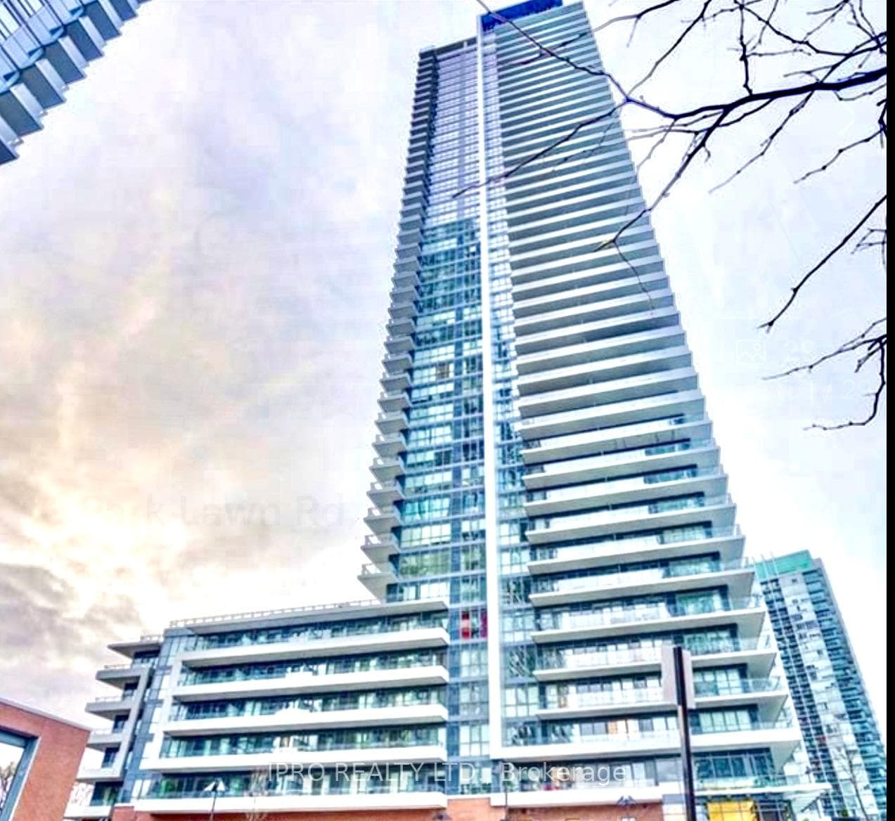 10 Park Lawn Road Unit 1404 photo 1