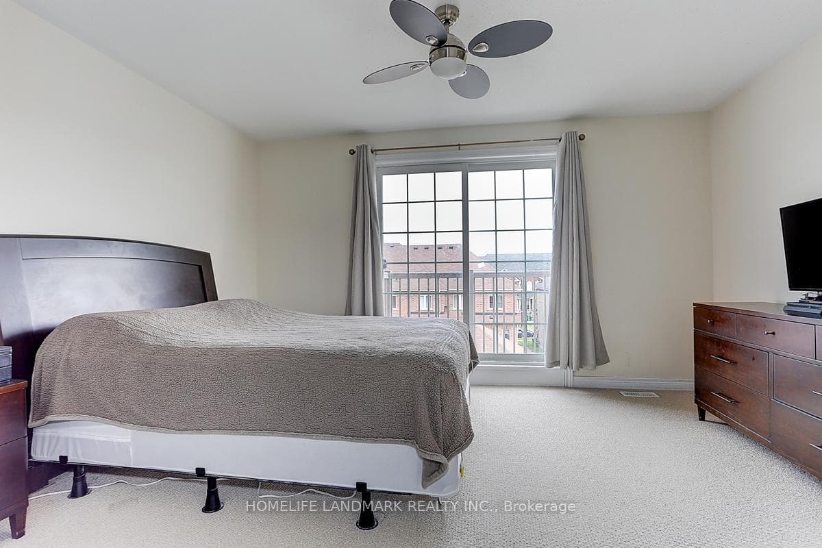 209 Inspire Boulevard photo 31