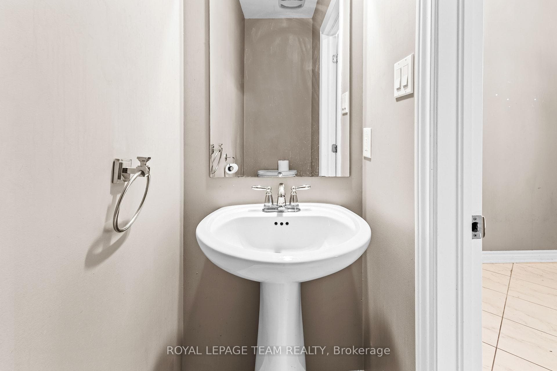 103 Coriolis Court photo 6