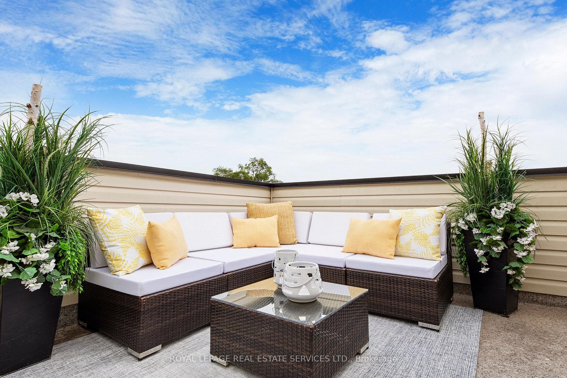 370 Hopewell Avenue Unit 221 photo 26