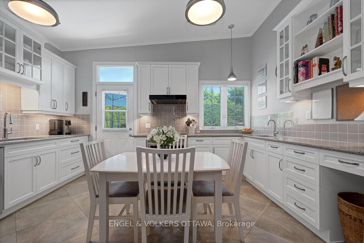 1131 Cameo Drive photo 25