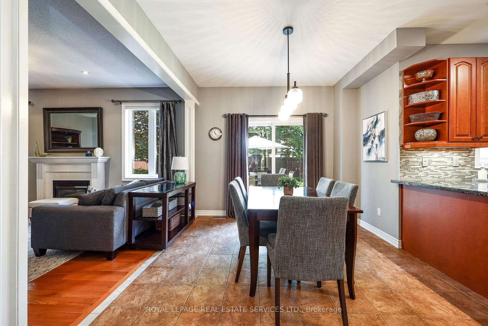 140 Humber Forest Court photo 22