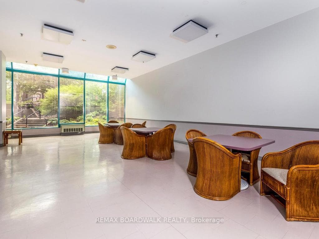 Common Area Seating