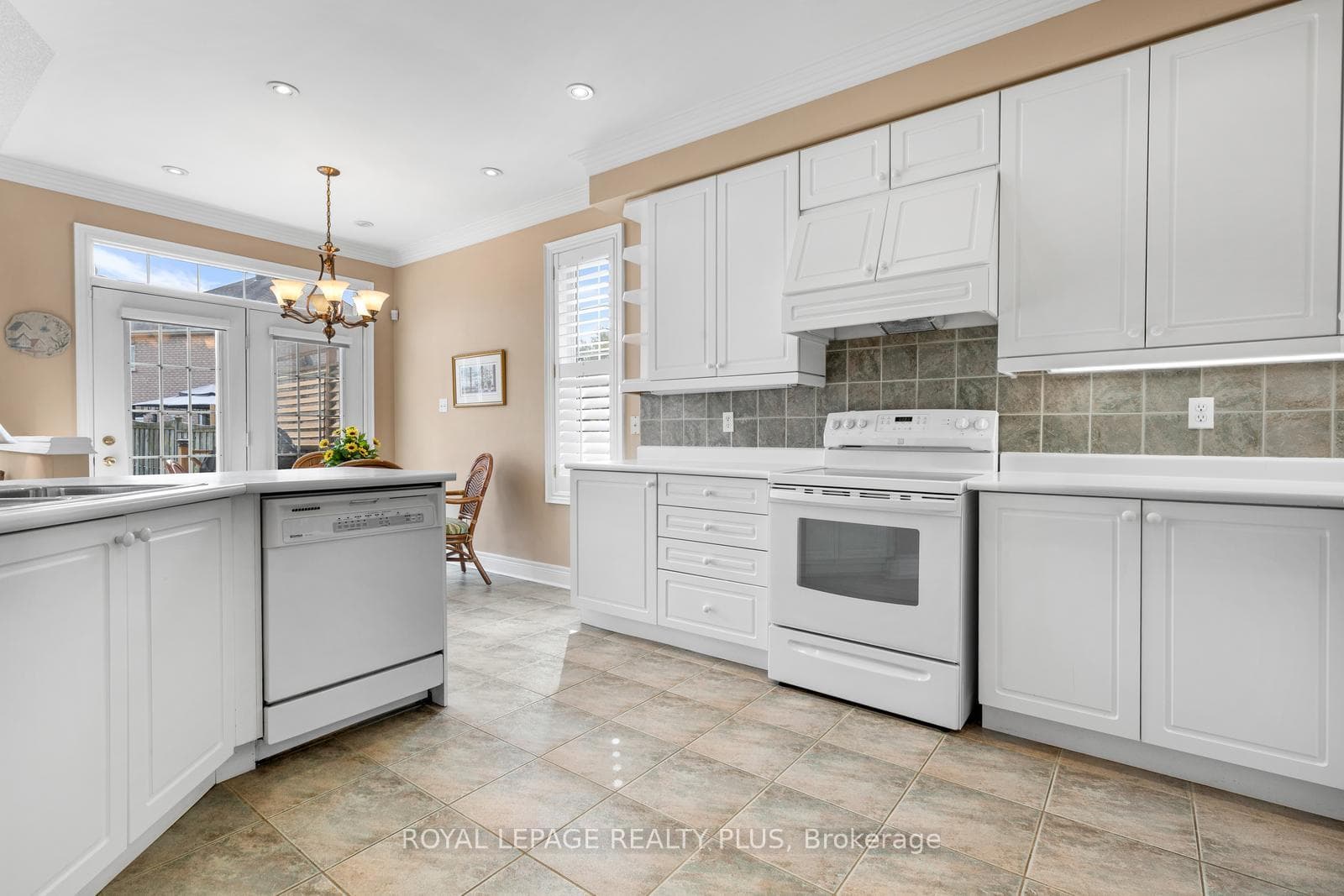 243 Whitby Shores Greenway N/A photo 10