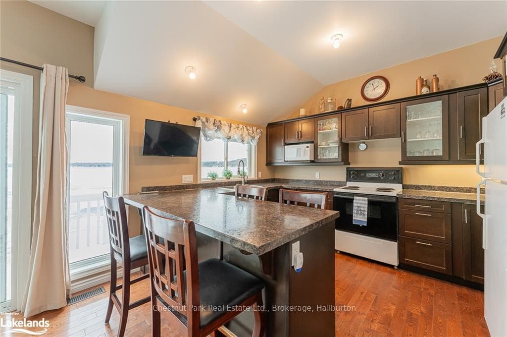 1257 HALL'S LAKE Road photo 31