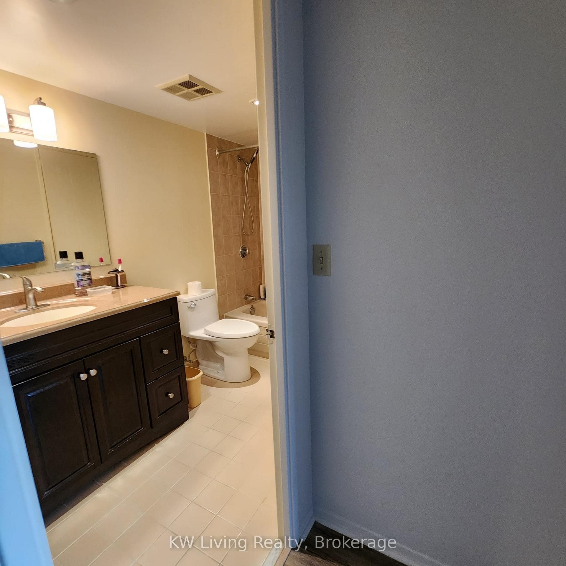 100 Observatory Lane Unit 308 photo 9