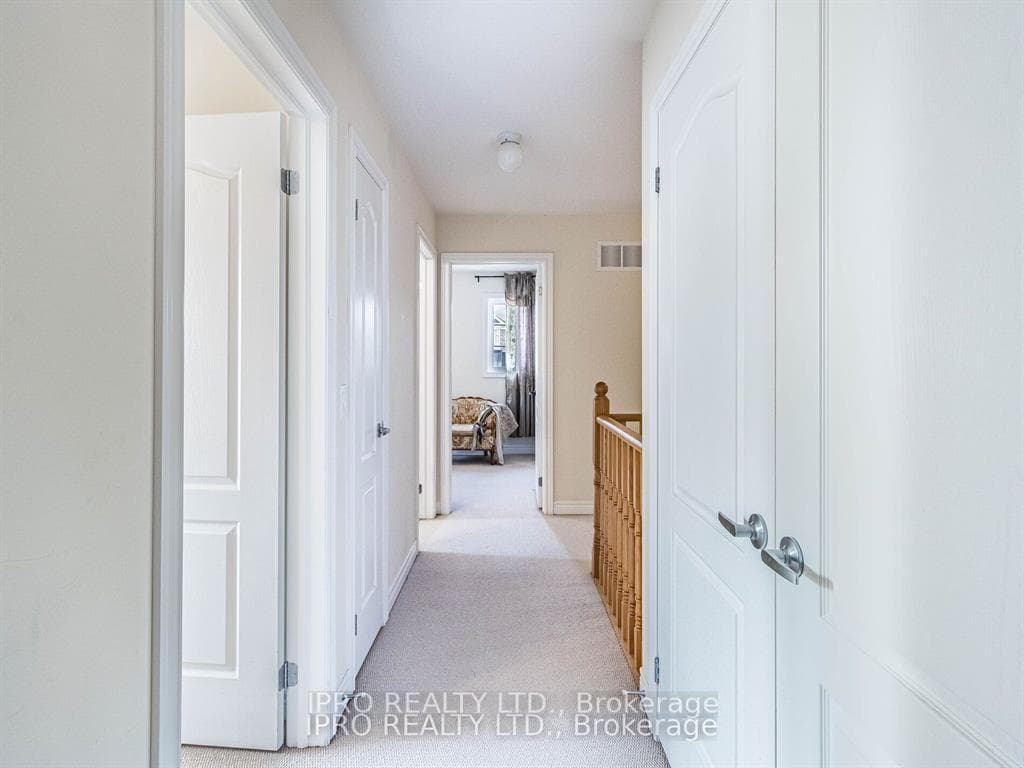 83 Pavlova Crescent photo 22