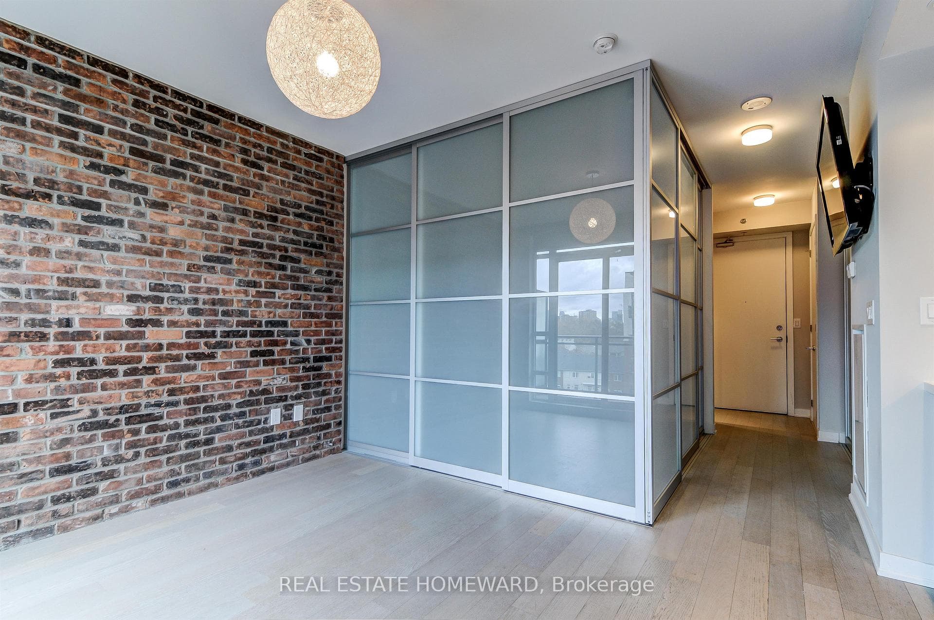 88 Colgate Avenue Unit 610 photo 6