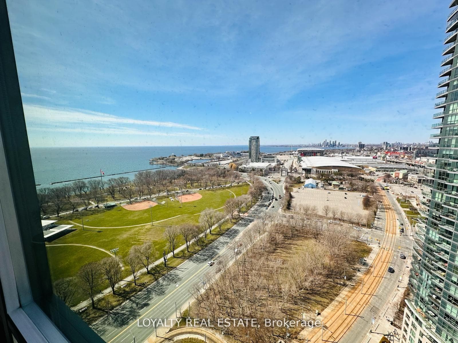 215 Fort York Boulevard Unit 2606 photo 7