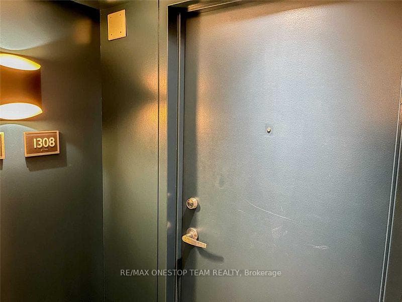 200 Victoria Street Unit 1308 photo 9