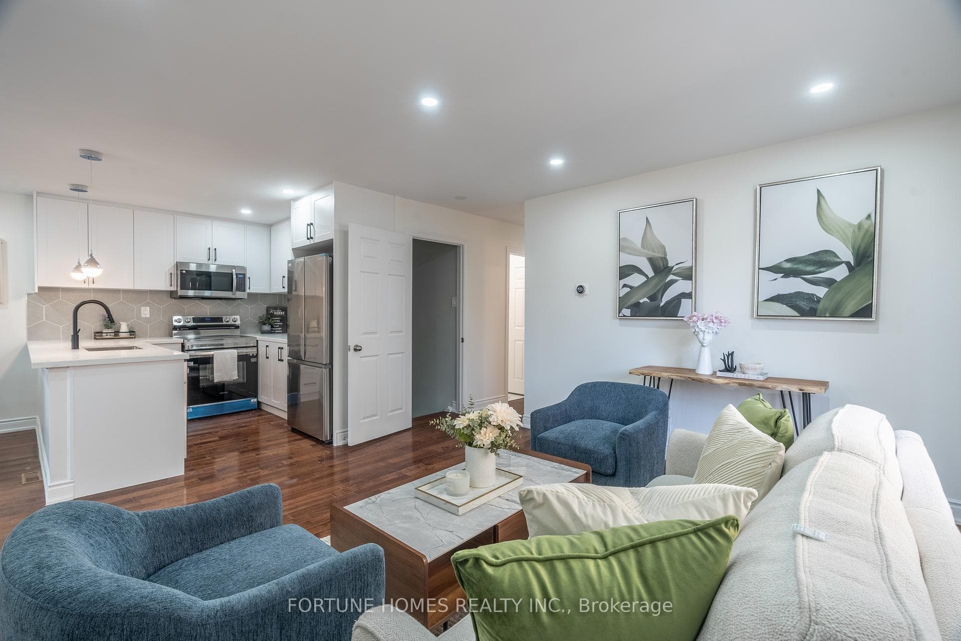 442 Vanier Drive photo 10