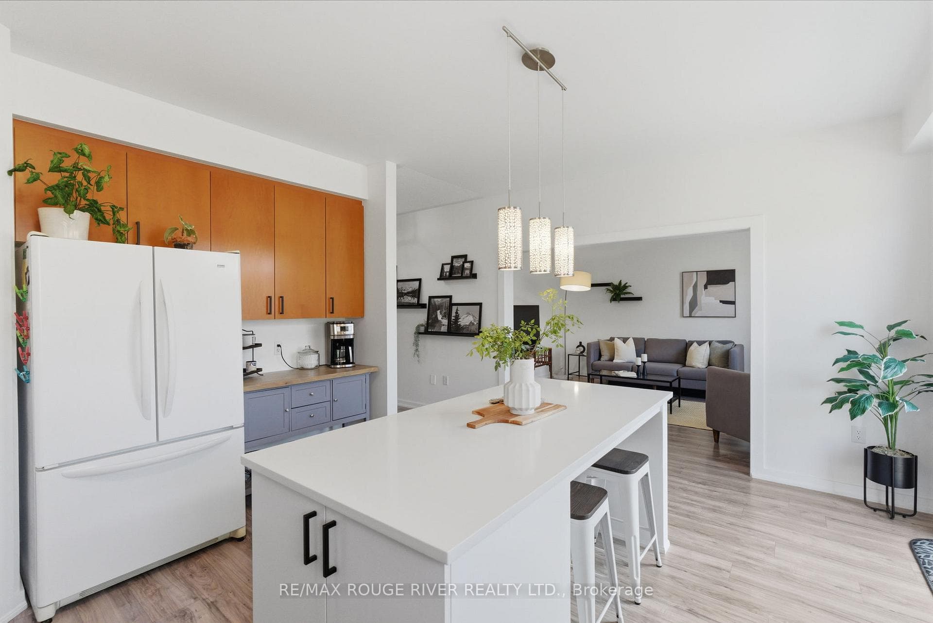 1086 Songbird Drive photo 14