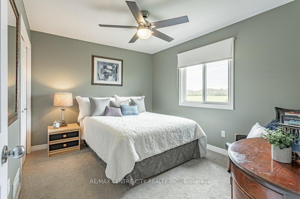 45 Riverbank Drive photo 25