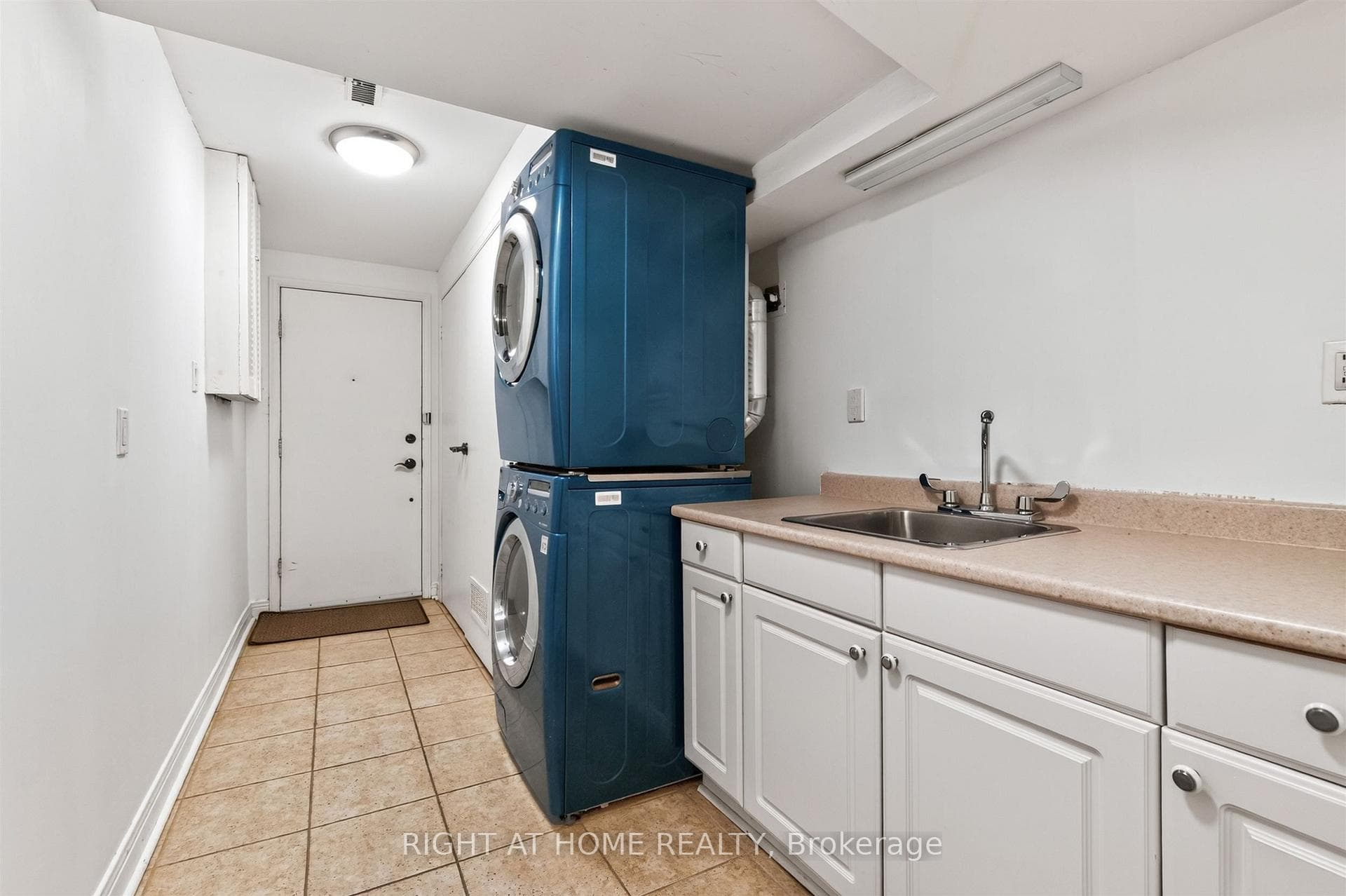186 Woodbridge Avenue Unit 45 photo 26