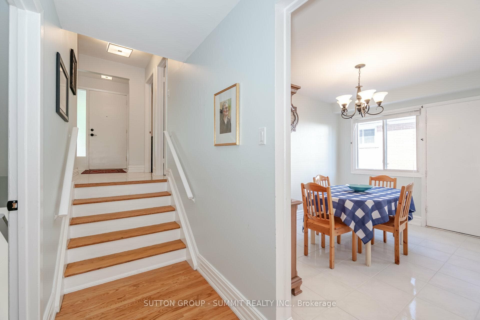 2379 Goodison Avenue photo 11
