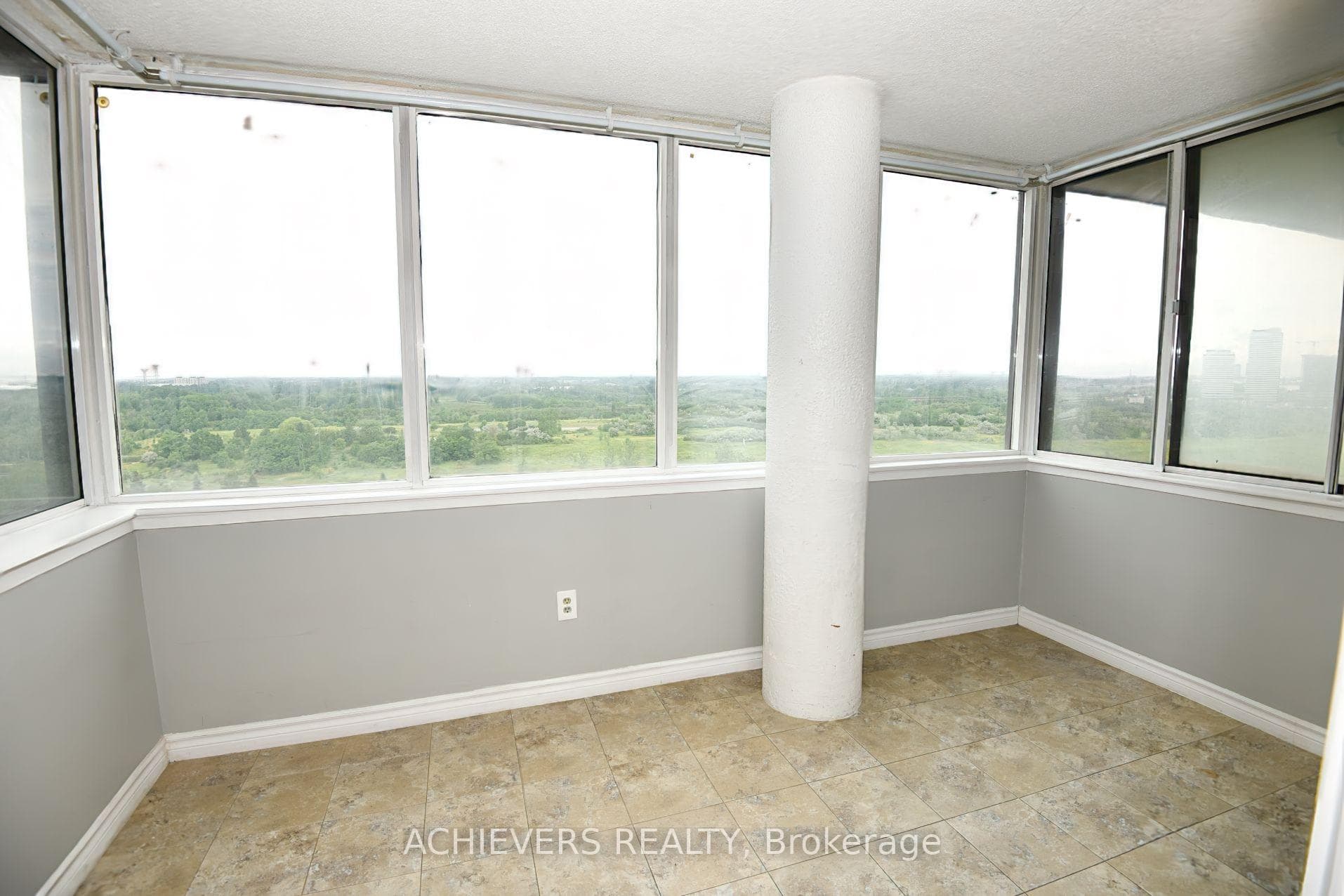 21 Markbrook Lane Unit 1512 photo 12