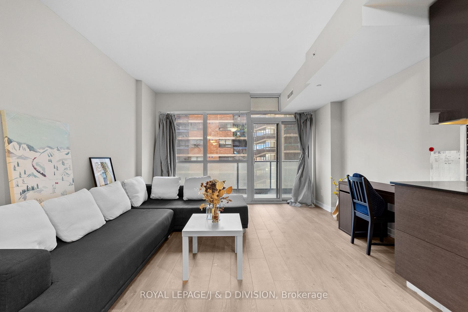 210 Simcoe Street Unit 607 photo 20