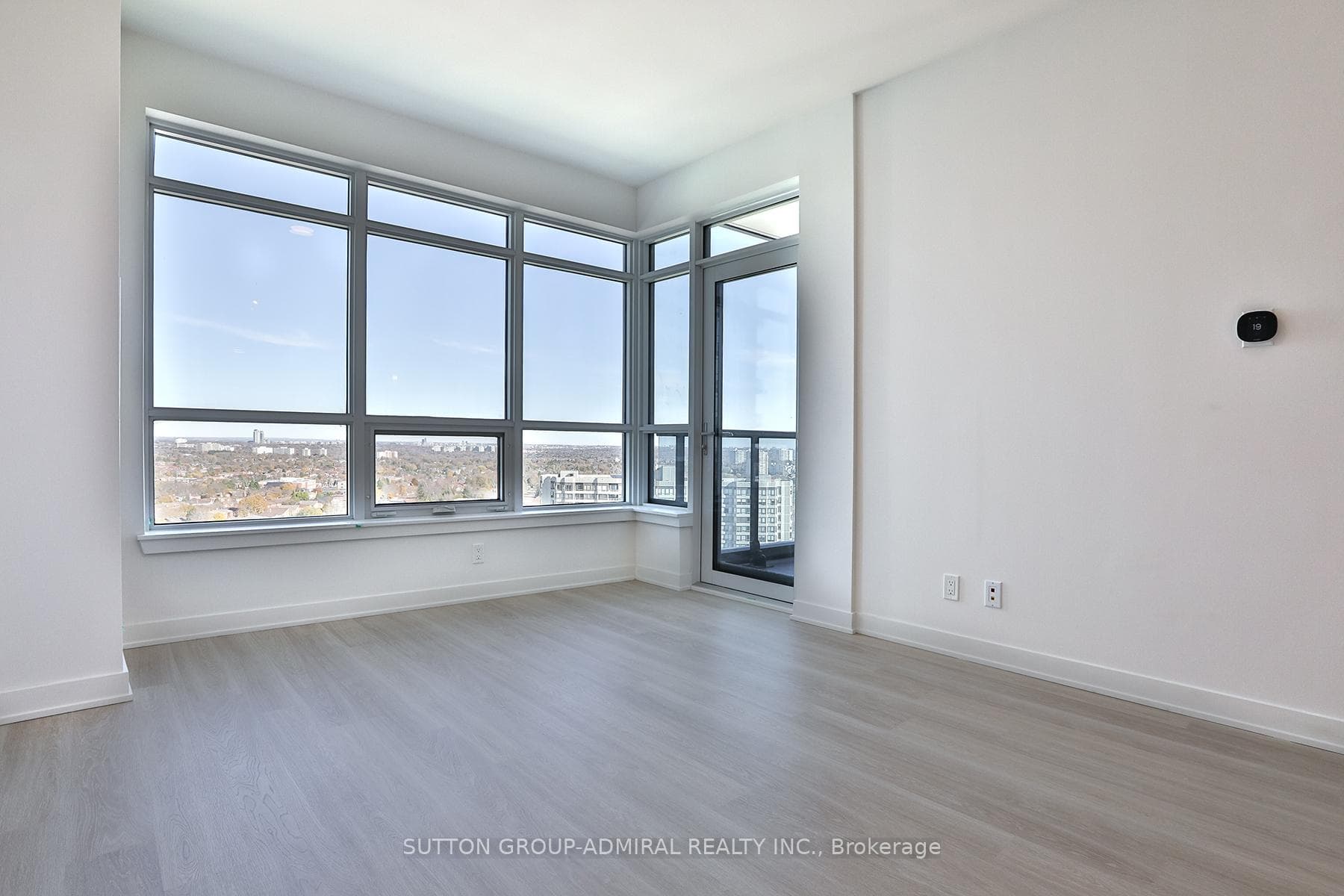 30 Upper Mall Way Unit 1810A photo 12