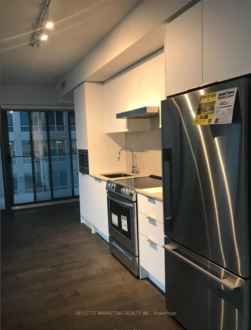 25 Richmond Street Unit 803 photo 19