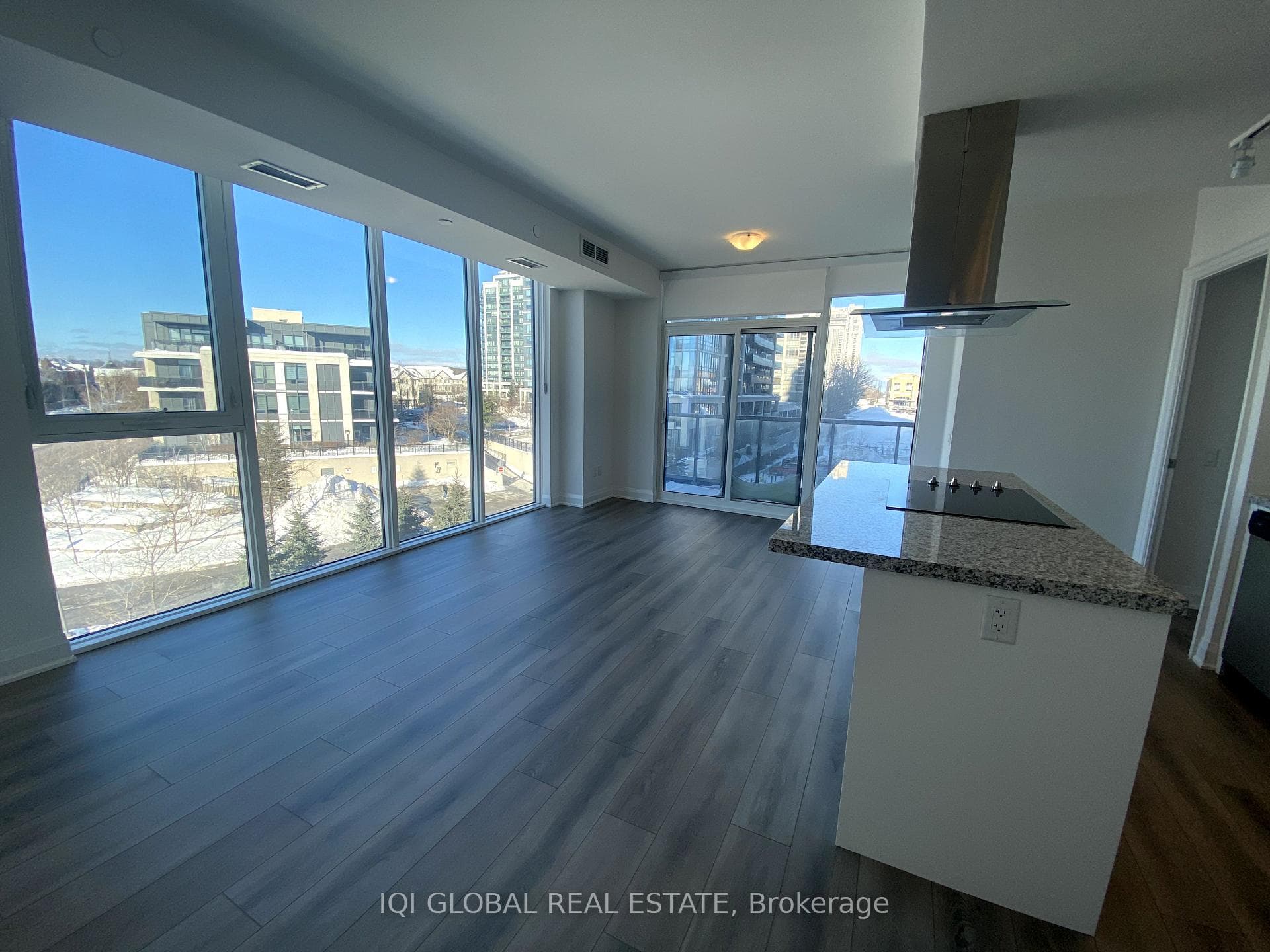 10 Gatineau Drive Unit 313W photo 15