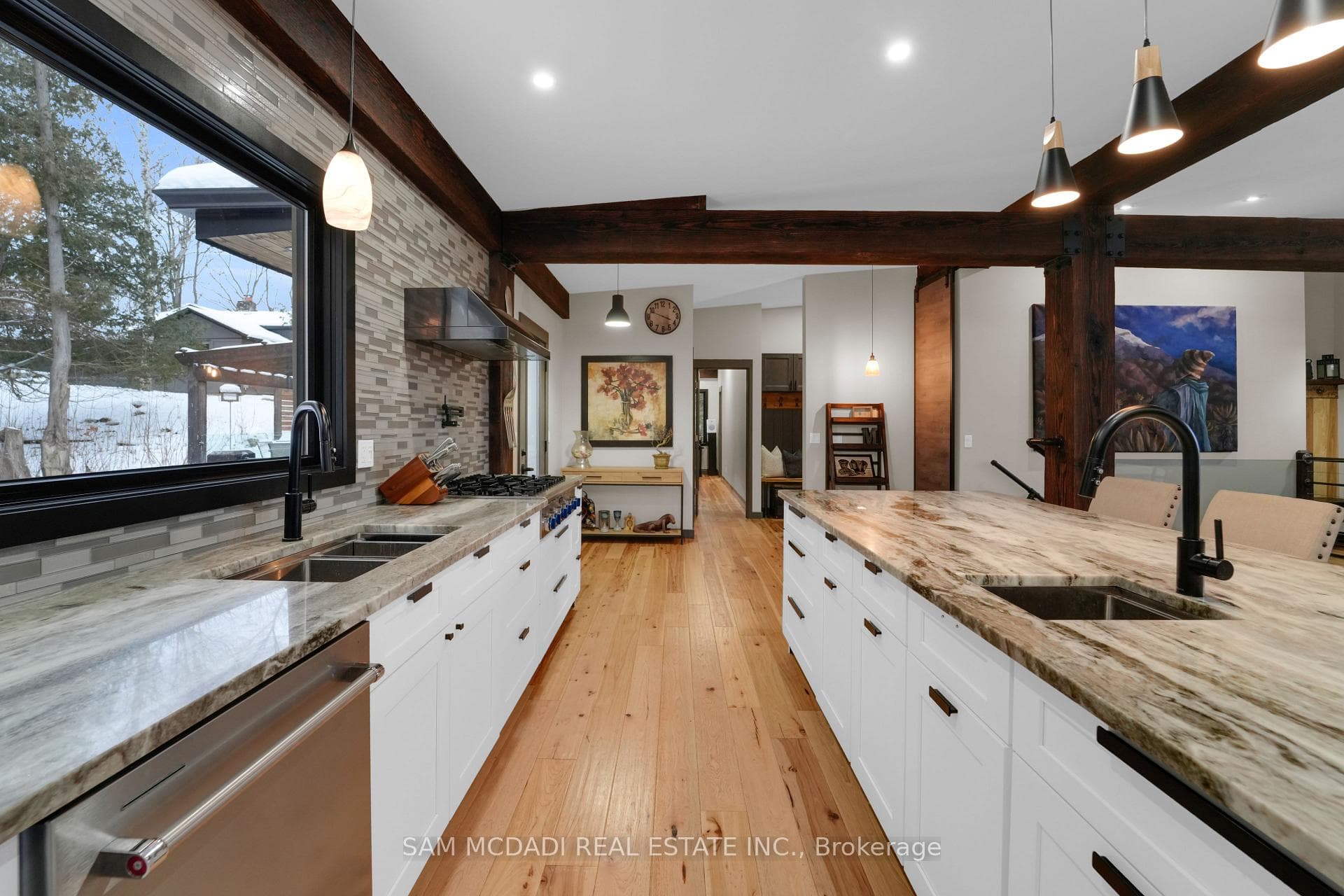2084 Grand Boulevard photo 14