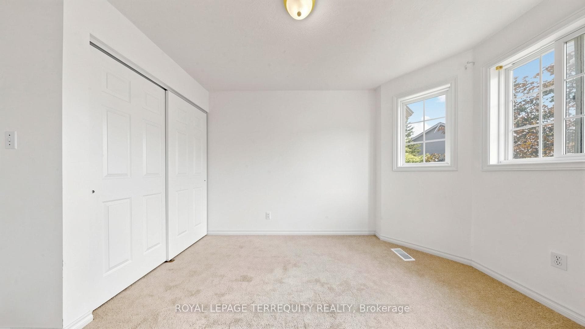 700 Champlain Boulevard Unit 2 photo 28