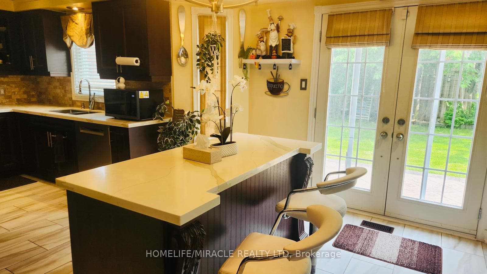 3076 Bayberry Drive photo 9