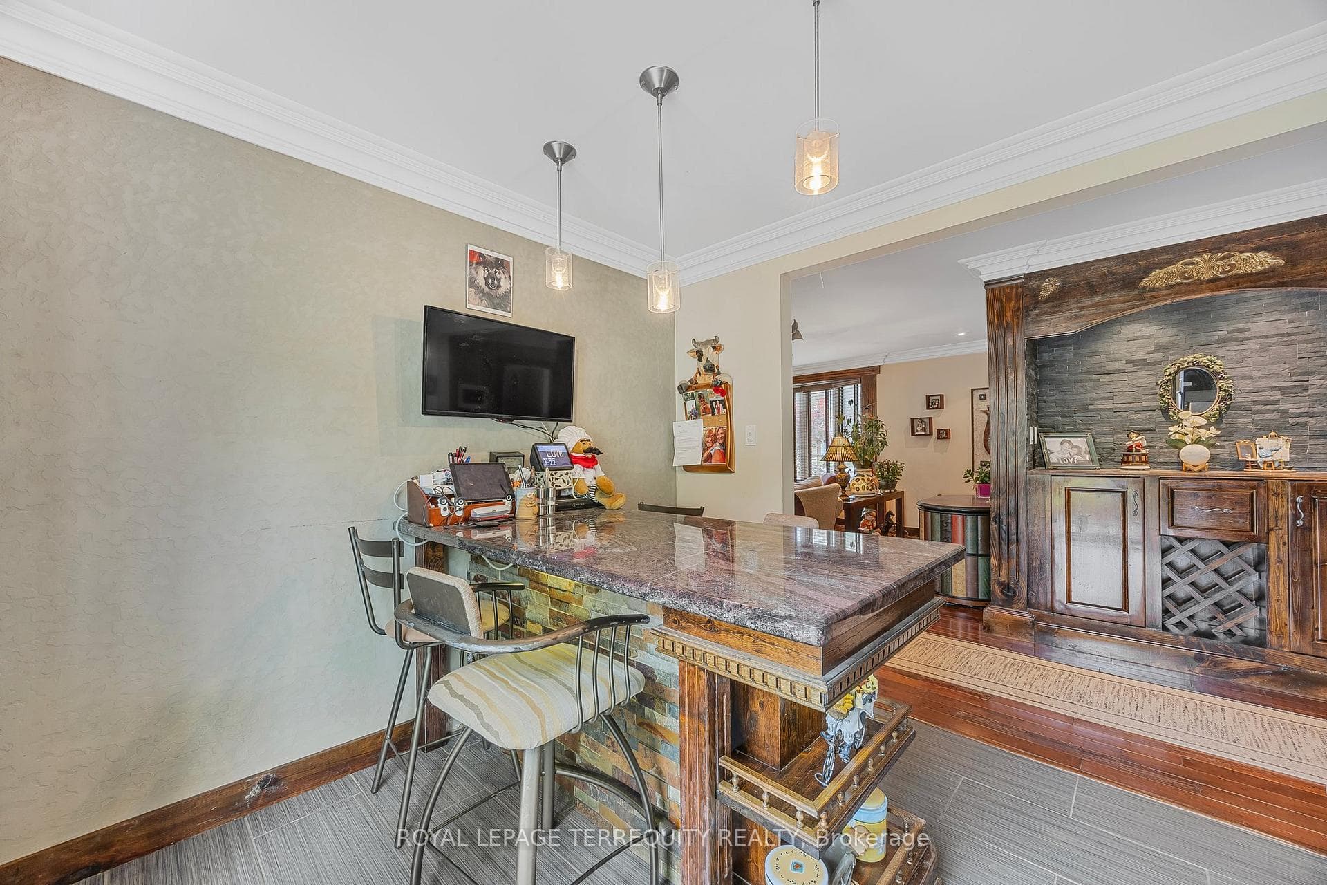 2211 Mildred Avenue photo 11