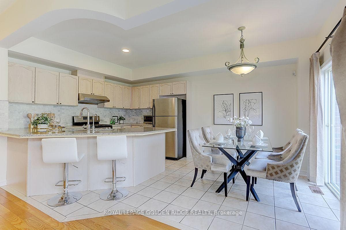 92 Miramar Drive photo 8