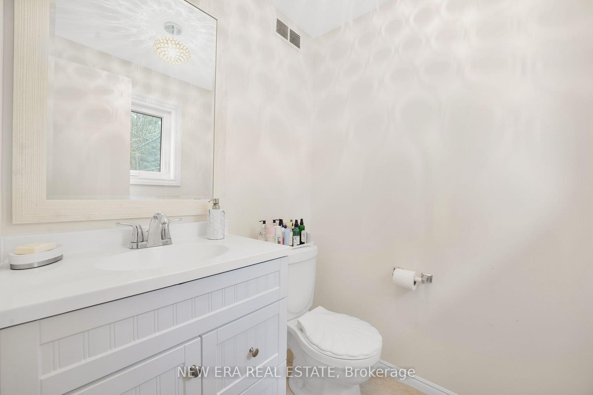 310 Jeff Smith Court photo 24