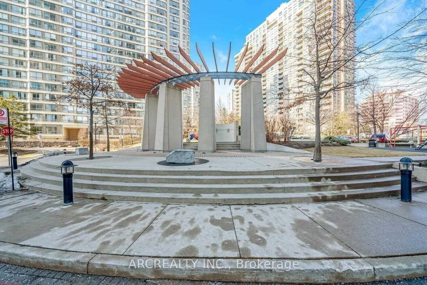1 Elm Drive Unit 2310 photo 4